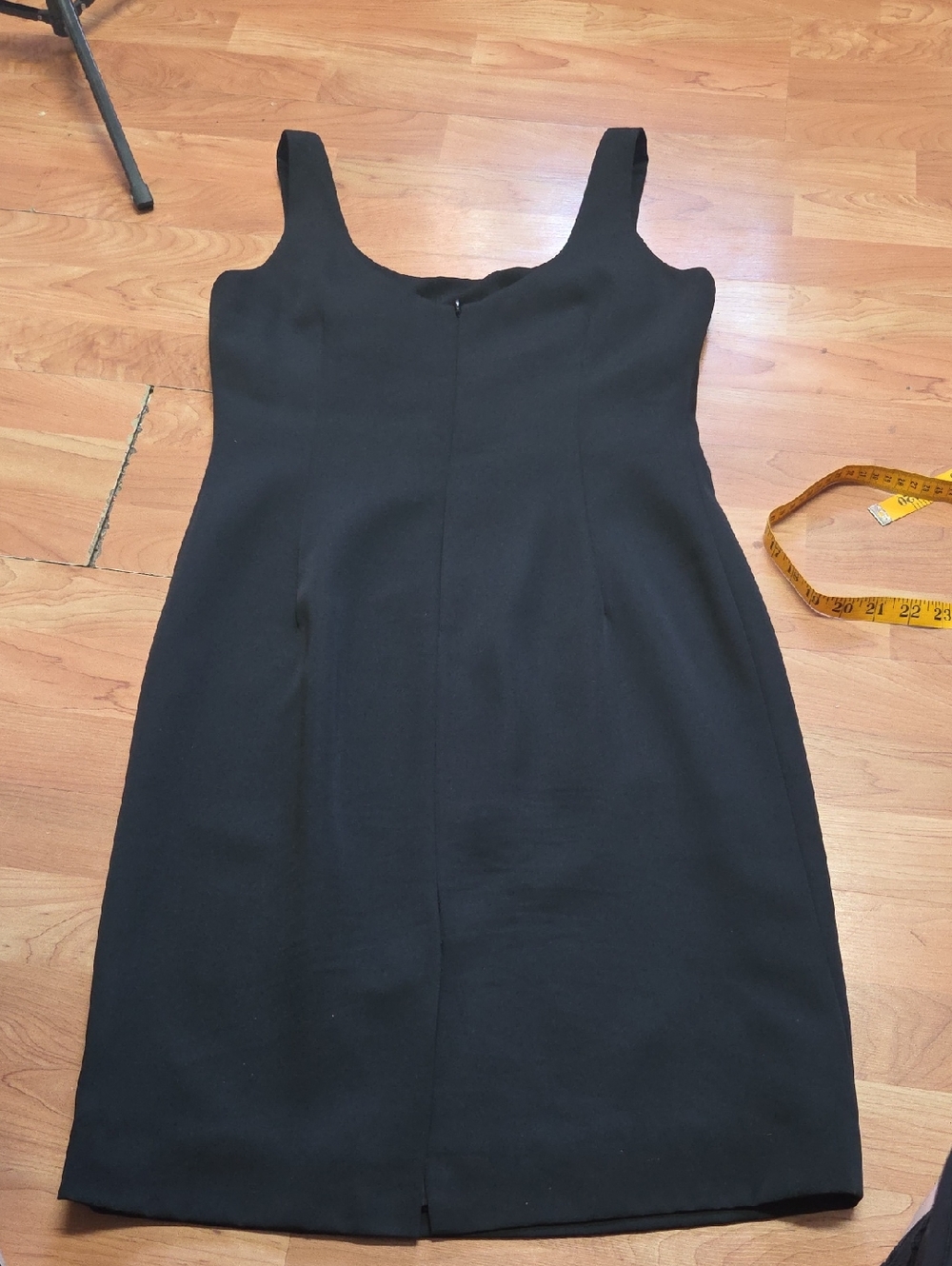 Dress - Picture 4 of 4